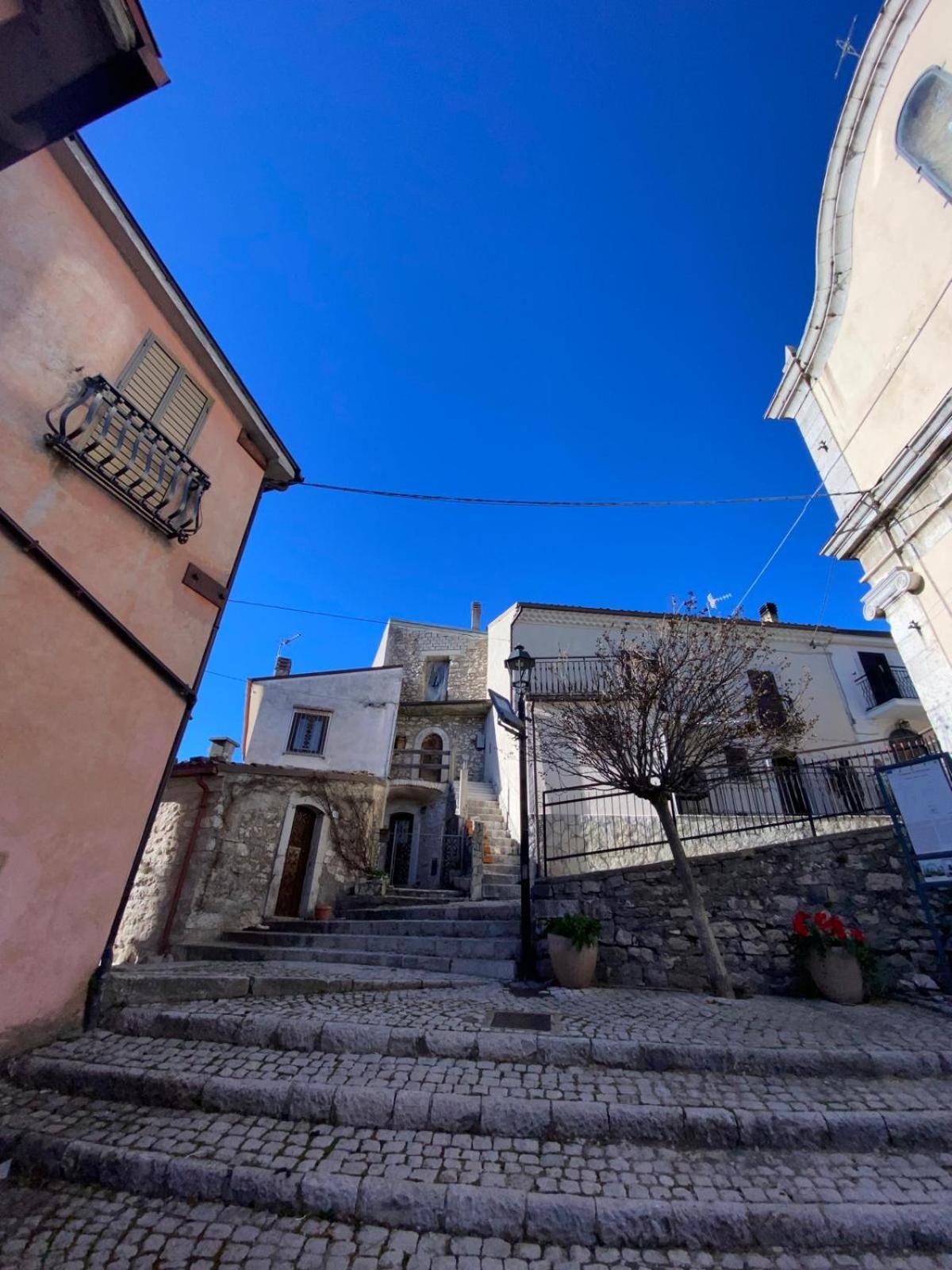 Вілла Don Pasquale Scontrone House Екстер'єр фото