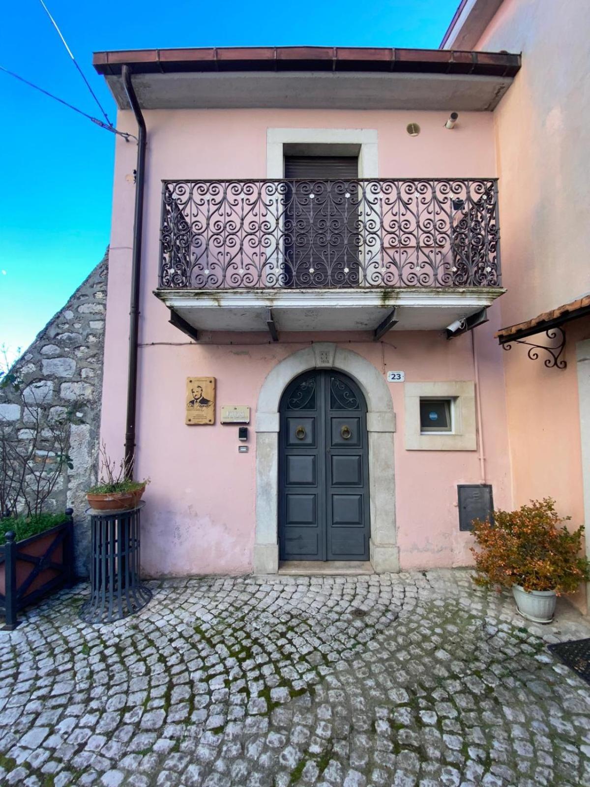 Вілла Don Pasquale Scontrone House Екстер'єр фото